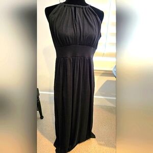 Elegant Black Sleeveless Dress